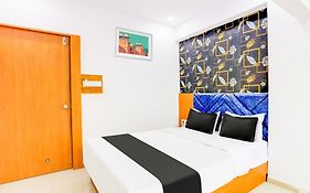 Hotel O Neelkanth Palace